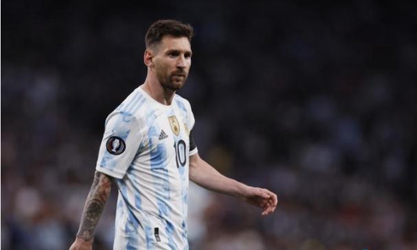 湖人核心球员里夫斯右腹股沟拉伤，复出时间待定